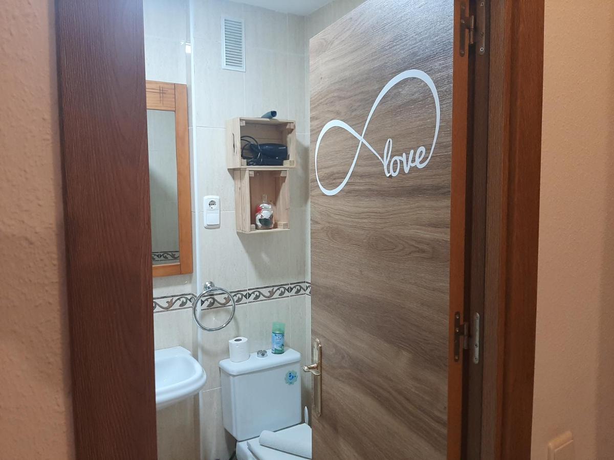 Ferienwohnung Apartamento Con Parking Gratis En El Centro De Málaga Exterior foto